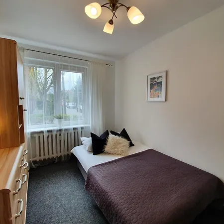 Mieszkanie Niedaleko Plazy - Wyscigi Apartmán